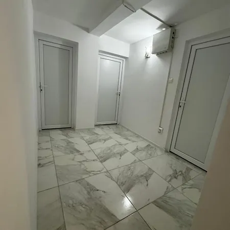 Yzabelle Otel 2*
